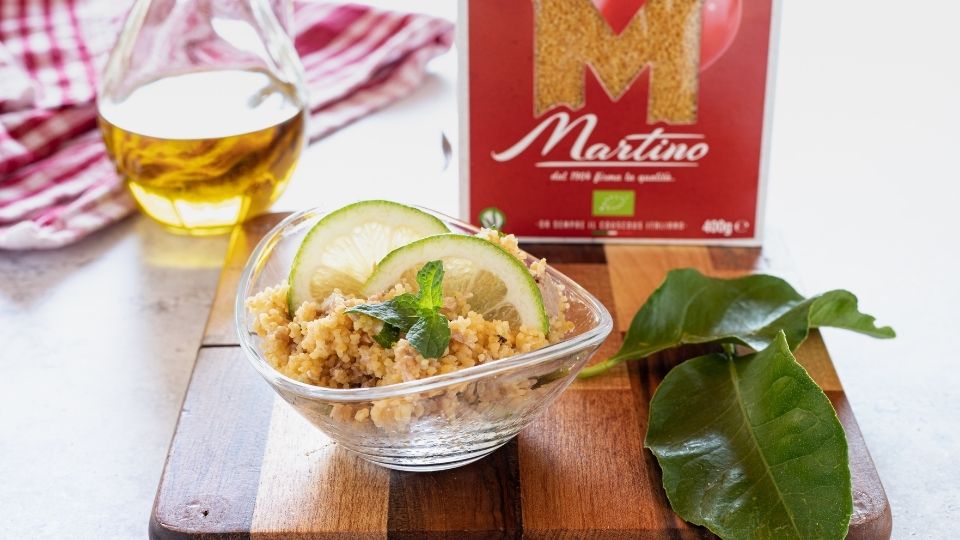 Monoporzioni di couscous al tonno, profumate al limone