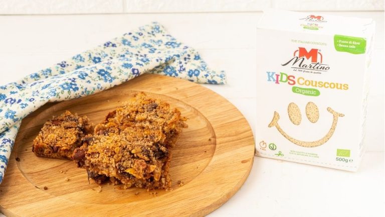 Barrette di couscous con mandorle e cioccolato