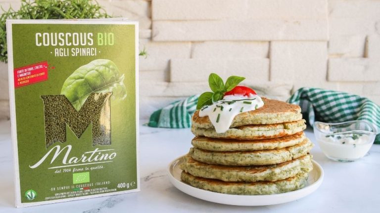 Pancake salati con couscous agli spinaci