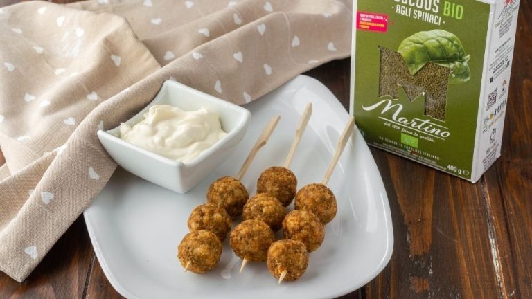 Perle di couscous con couscous di spinaci